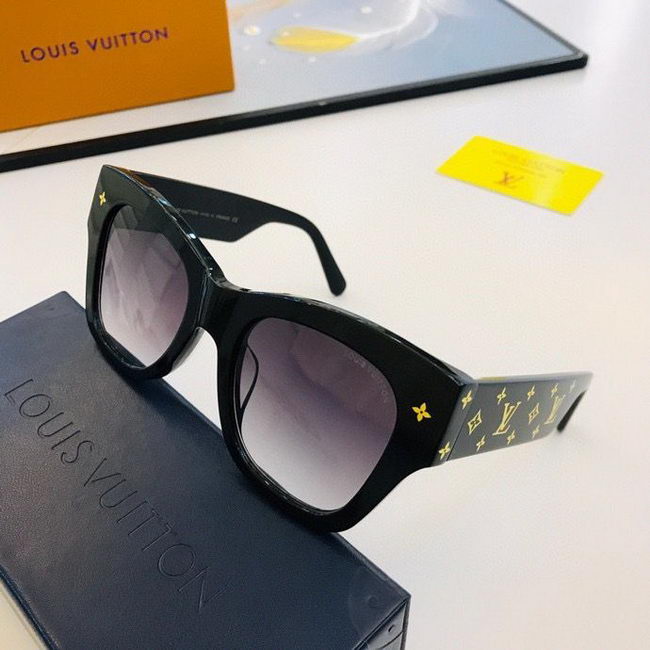 Louis Vuitton Sunglasses AAA+ ID:20220317-621